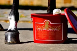 Kevin Bacon's Hoof Formula, Ergänzungsfuttermittel