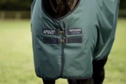 Outdoordecke Amigo Ripstop 900D Turnout Plus FS26, 200 g, mit abnehmbarem Halsteil