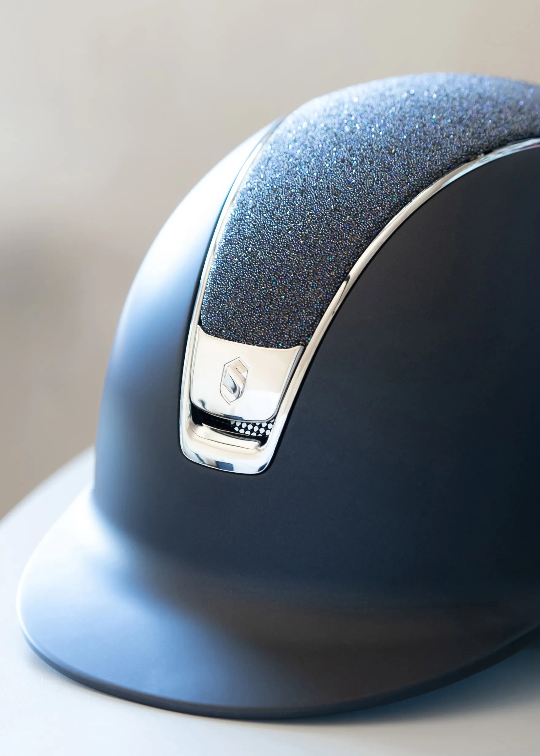 Reithelm Classic 2.0 SM, Top Crystal Fabric Swarovski Paradise Shine, Trim + Blason Chrome