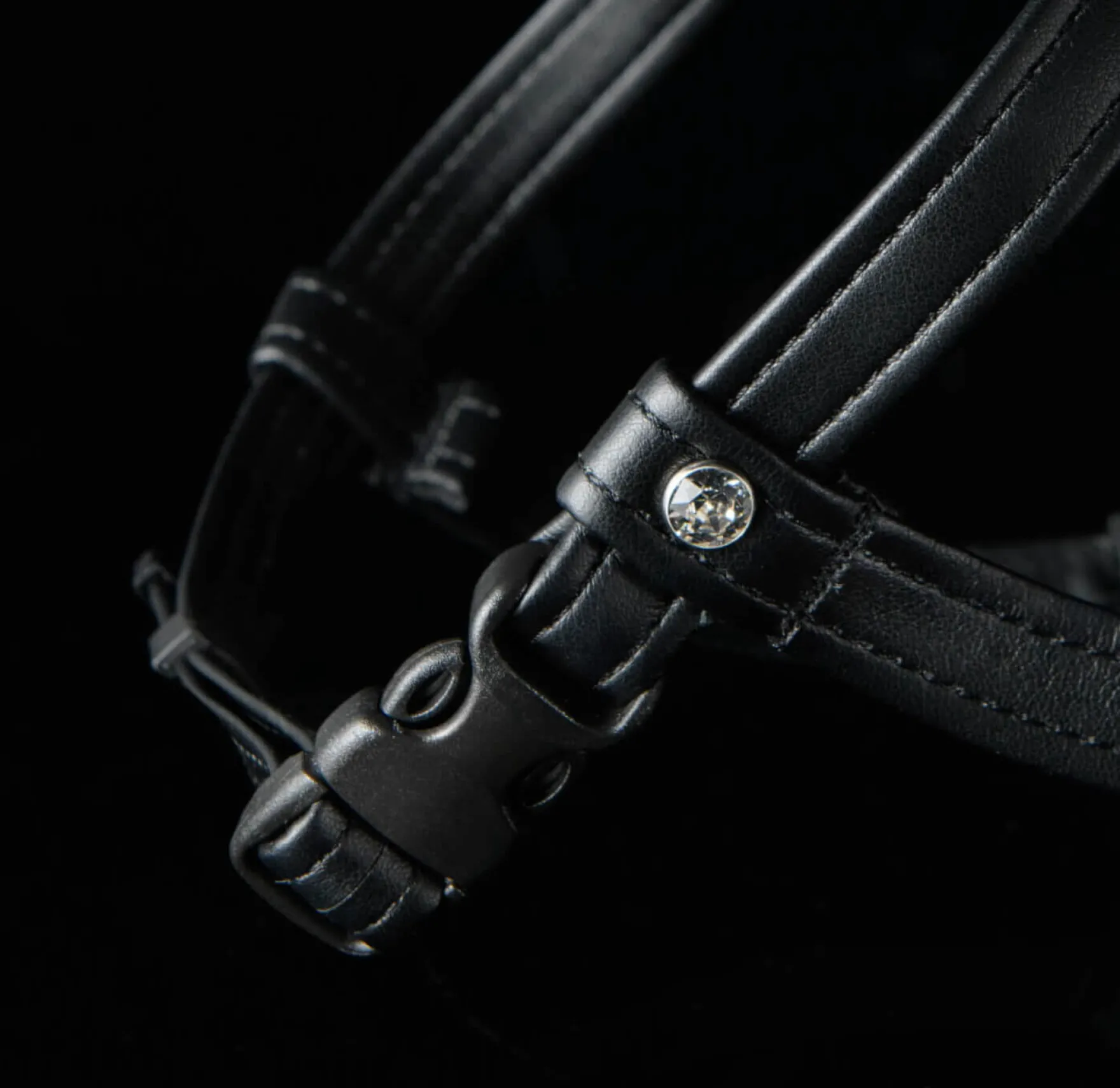 Reithelm Kooki Lady Shine Crystals Rivet