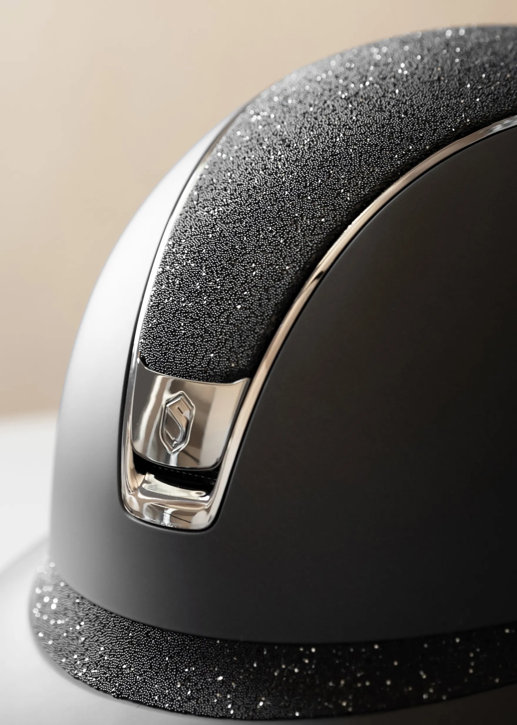 Reithelm Miss Shield 2.0 Shadowmatt, Top + FB Crystal Fabric, Trim + Blason Black Chrome