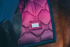 Schabracke Faded Fuchsia, Dressurschabracke