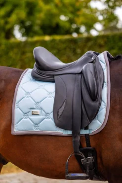 Schabracke Modern Ice Blue, Dressurschabracke