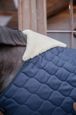 Stalldecke Comfort, 300 g, Winterdecke, mit Kunstfell